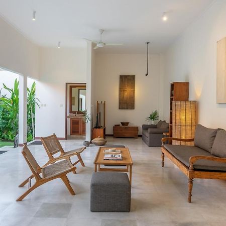 Amandaru Villa By Rpm Legian Exterior foto